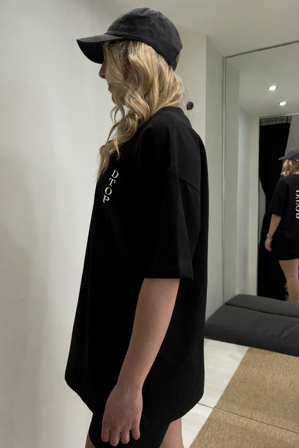Don't think ordinary black t-shirt