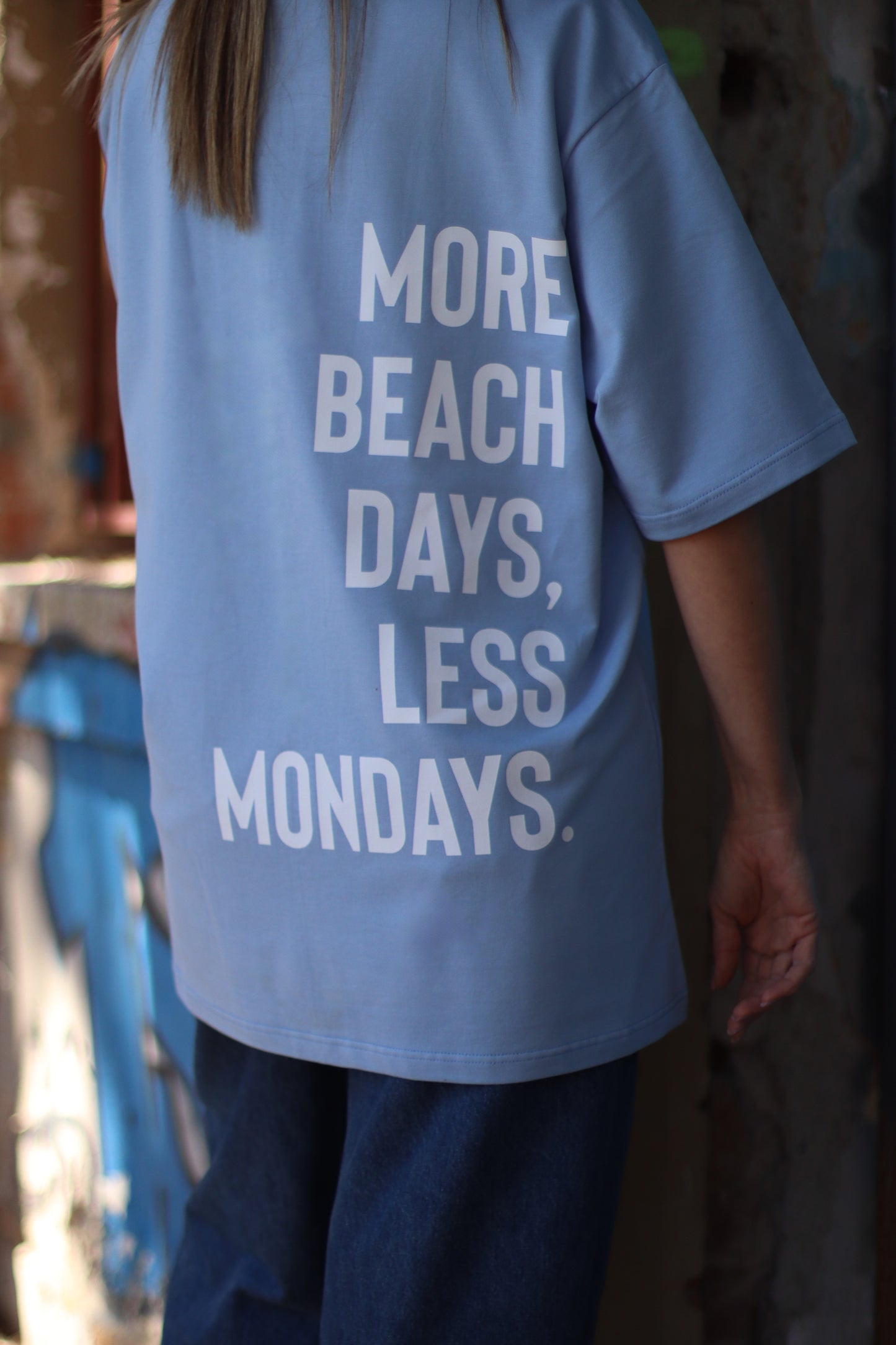 MORE BEACH DAYS _ OVERSIZED T-SHIRT
