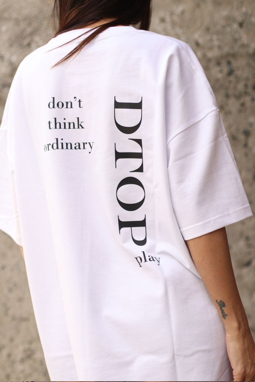 Don't think ordinary white t-shirt