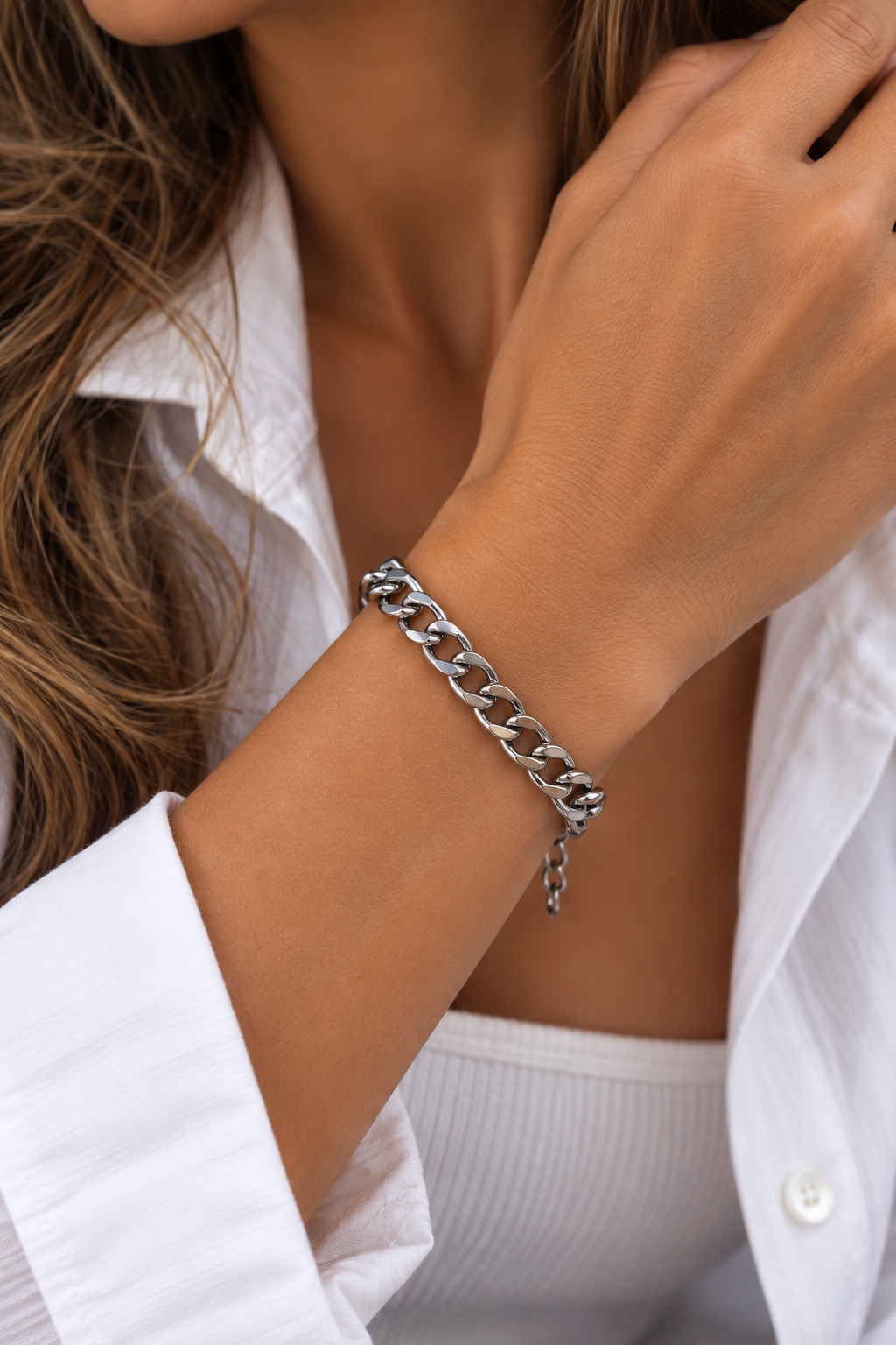 BOLD CHAIN BRACELET