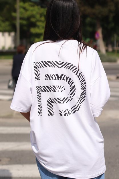 Dtop oversized t-shirt – zebra white edition