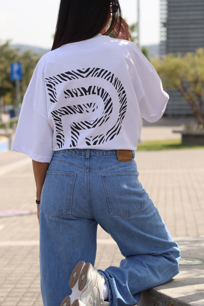 Dtop oversized t-shirt – zebra white edition