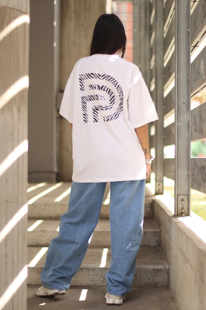 Dtop oversized t-shirt – zebra white edition